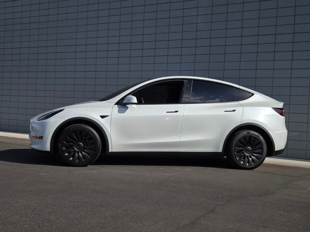 tesla model y 2023 7SAYGDEE8PF801638 image tesla model y 2023 7SAYGDEE8PF801638 image